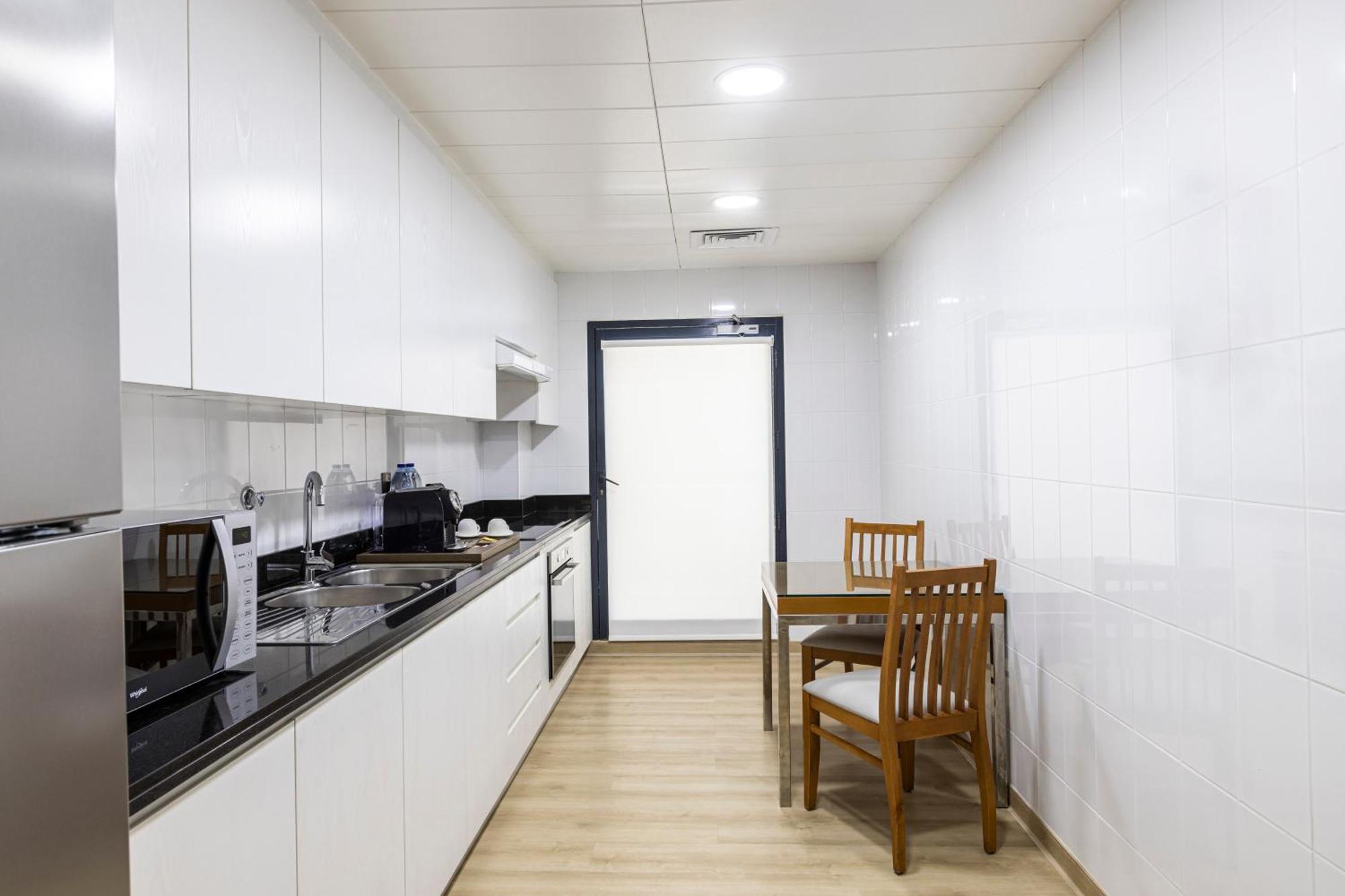 Golden Sands Suites Dubai Bilik gambar